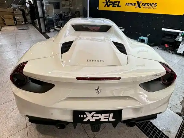 Ferrari 488 2018