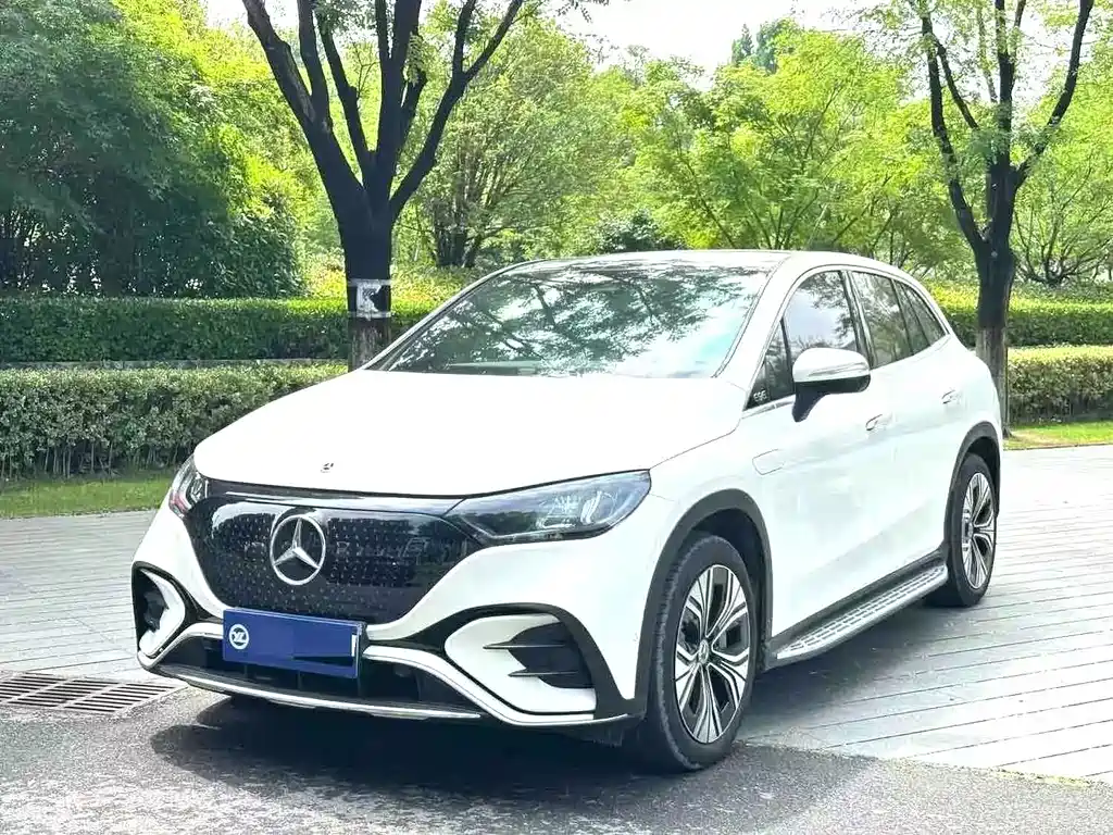 Mercedes-Benz EQE SUV 2025