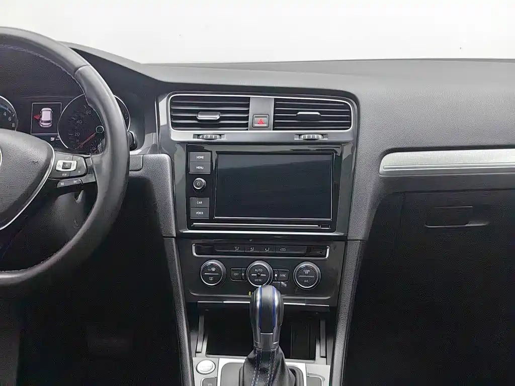 Volkswagen Golf Pure Electric 2020 — фото 12