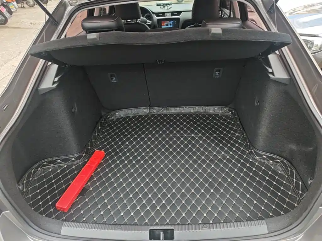 Skoda Octavia 2019 — фото 19