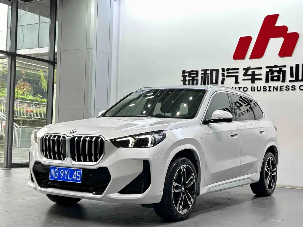 BMW X1 2023 — фото 1