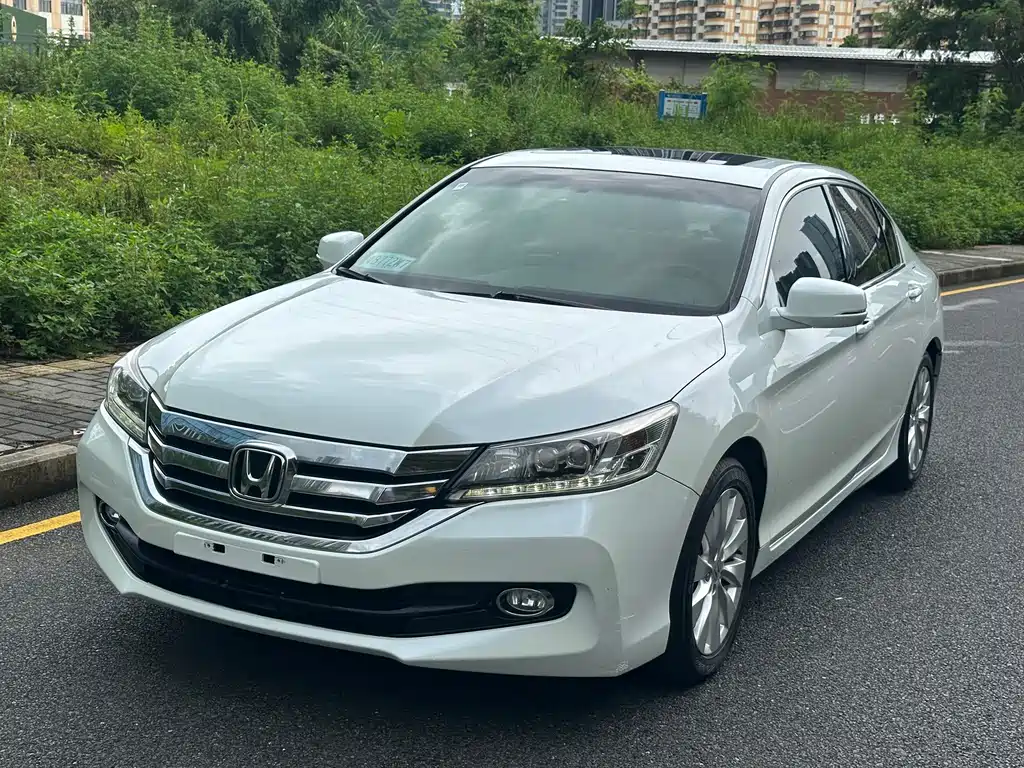 Honda Accord 2014 — фото 3