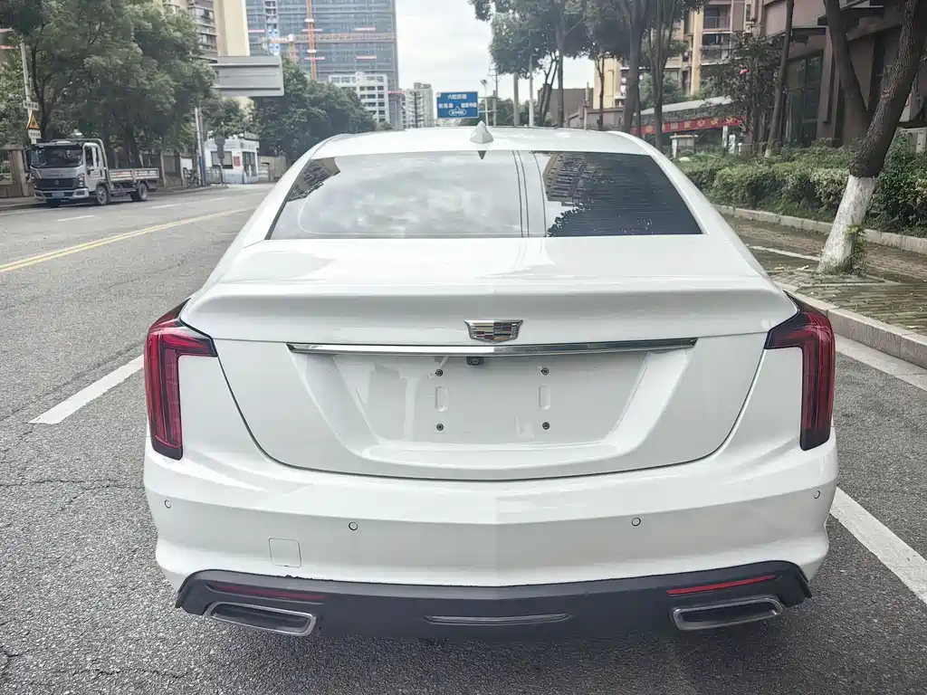 Cadillac CT5 2022 — фото 17