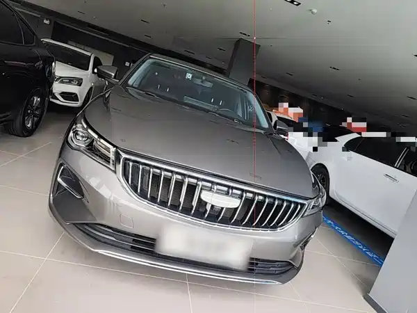 Geely Emgrand 2025