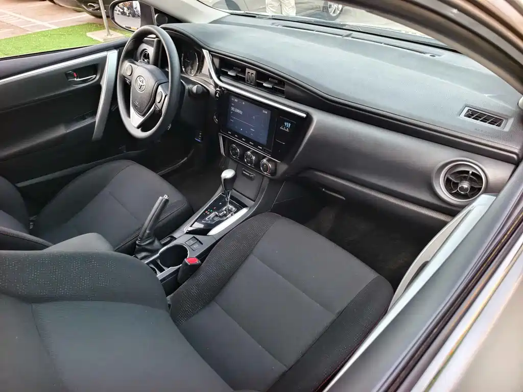 Toyota Corolla 2019 — фото 19