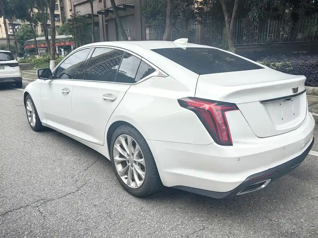 Cadillac CT5 2022 — фото 16