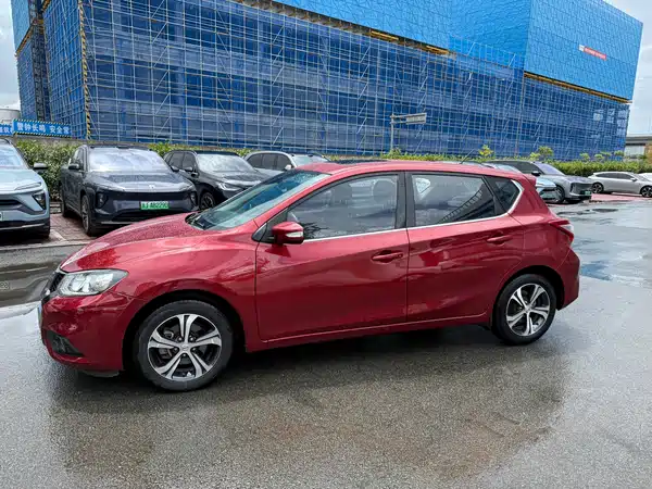 Nissan Tiida 2017