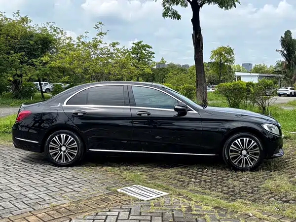Mercedes-Benz C-Class 2016