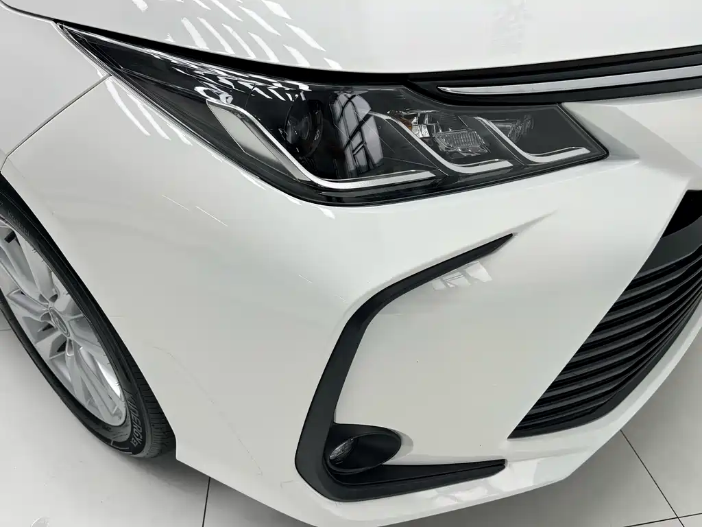 Toyota Corolla 2025 — фото 11