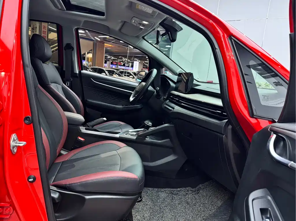 Geely Vision X3 2022 — фото 15