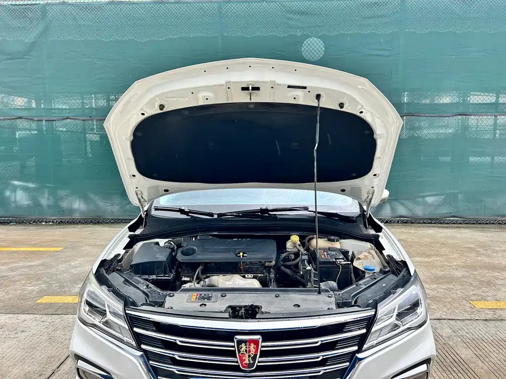 Roewe i5 2019 — фото 10