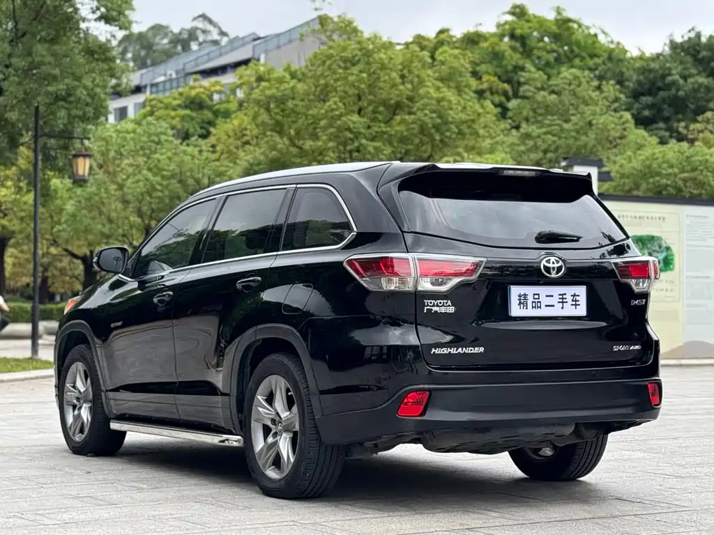 Toyota Highlander 2017 — фото 6