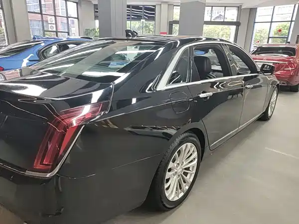 Cadillac CT6 2017