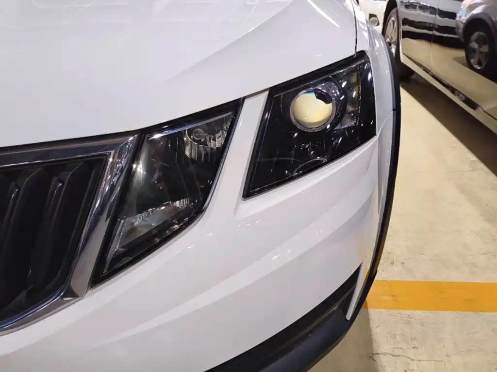 Skoda Octavia 2018 — фото 24