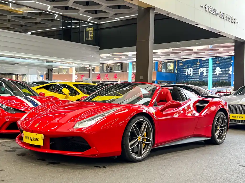 Ferrari 488 2019 — фото 1
