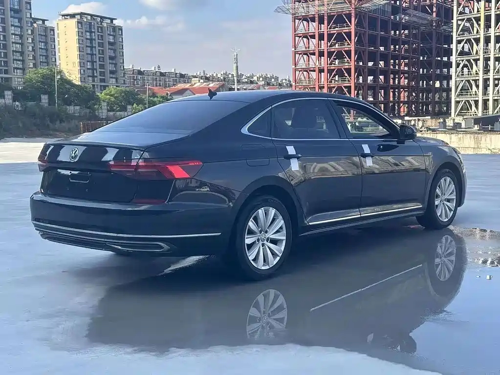 Volkswagen Passat 2020 — фото 15