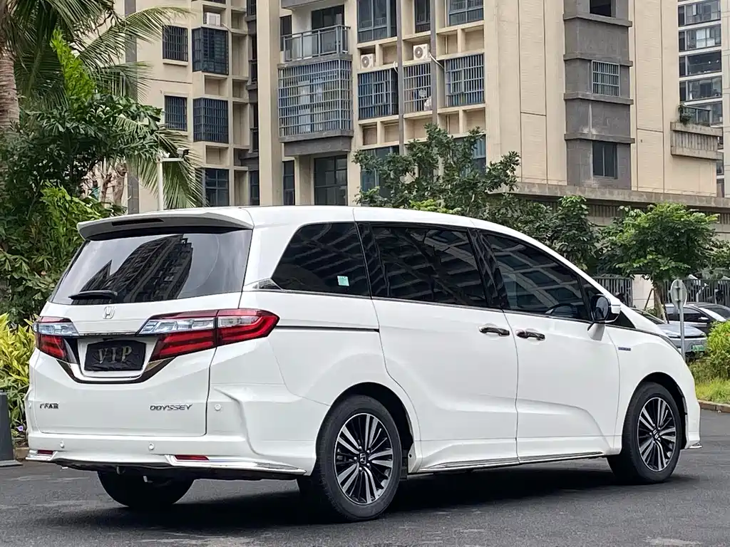 Honda Odyssey 2021 — фото 18