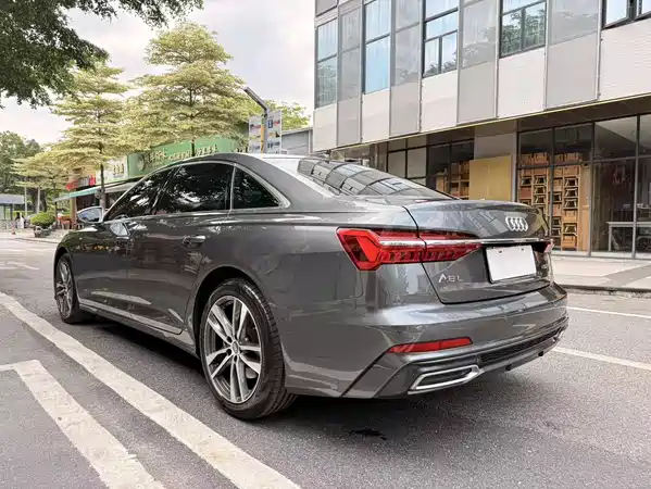Audi A6L 2021