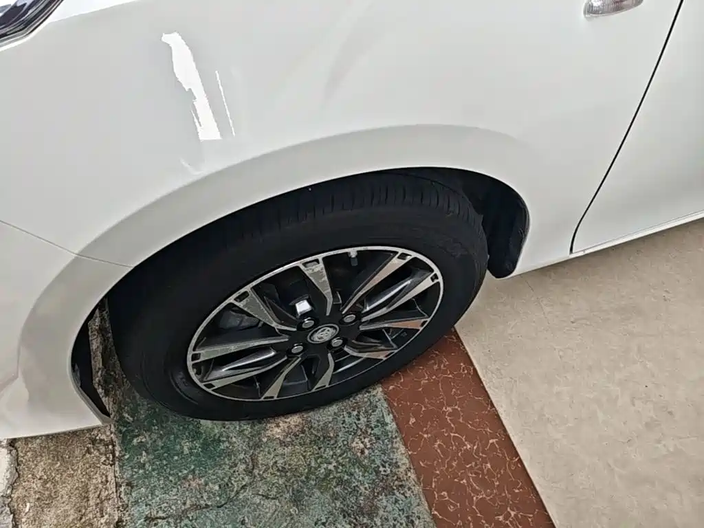 Toyota Yaris L 2020 — фото 23