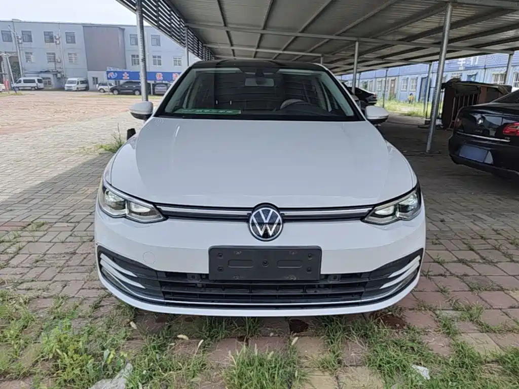 Volkswagen Golf 2021