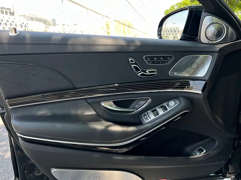 Mercedes-Benz S-Class AMG 2019 — фото 23