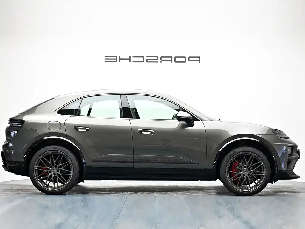 Porsche Macan EV 2024 — фото 5