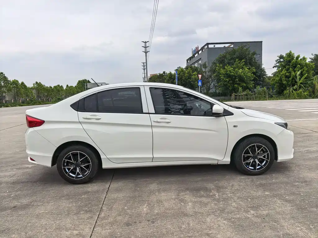 Honda City 2017 — фото 4