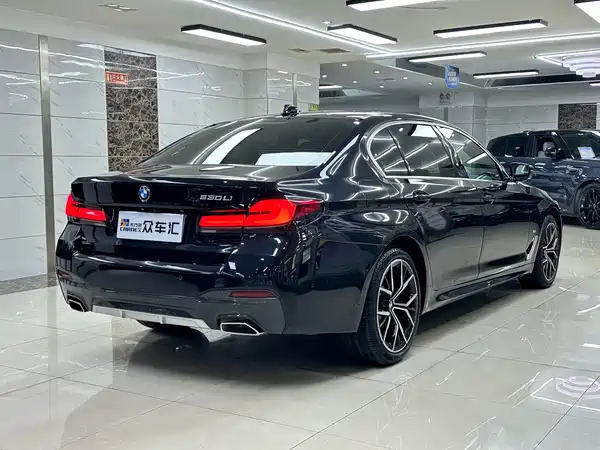 BMW 5 Series 2022