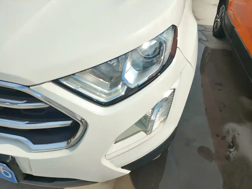 Ford EcoSport 2018 — фото 24