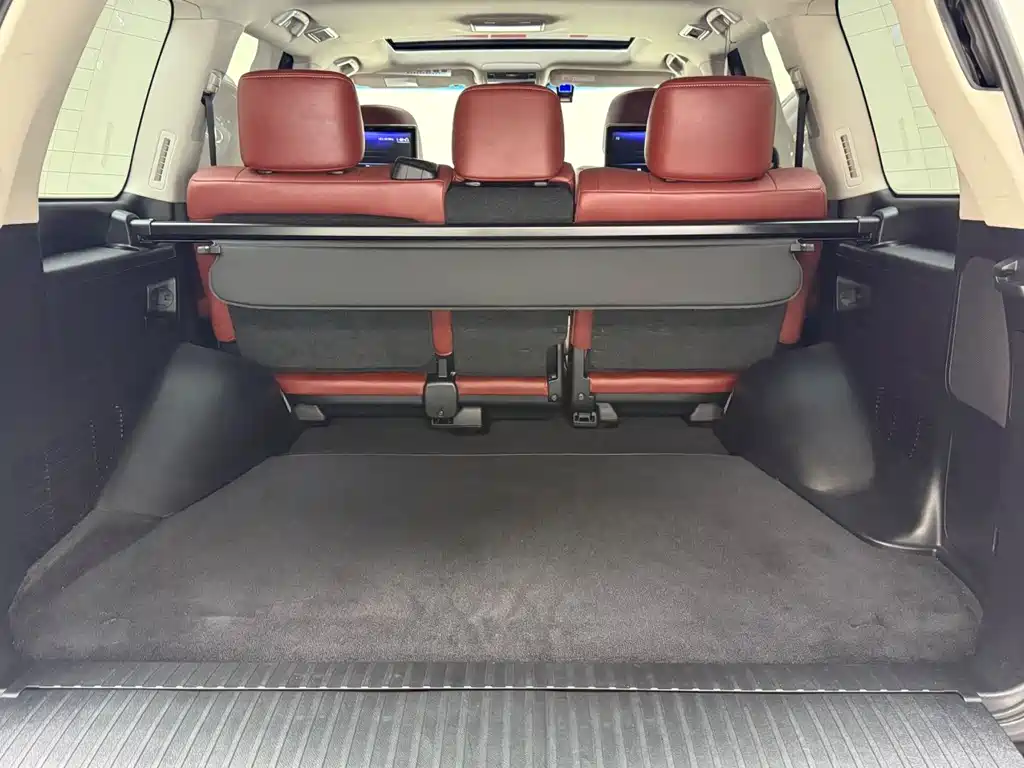 Lexus LX 2017 — фото 23
