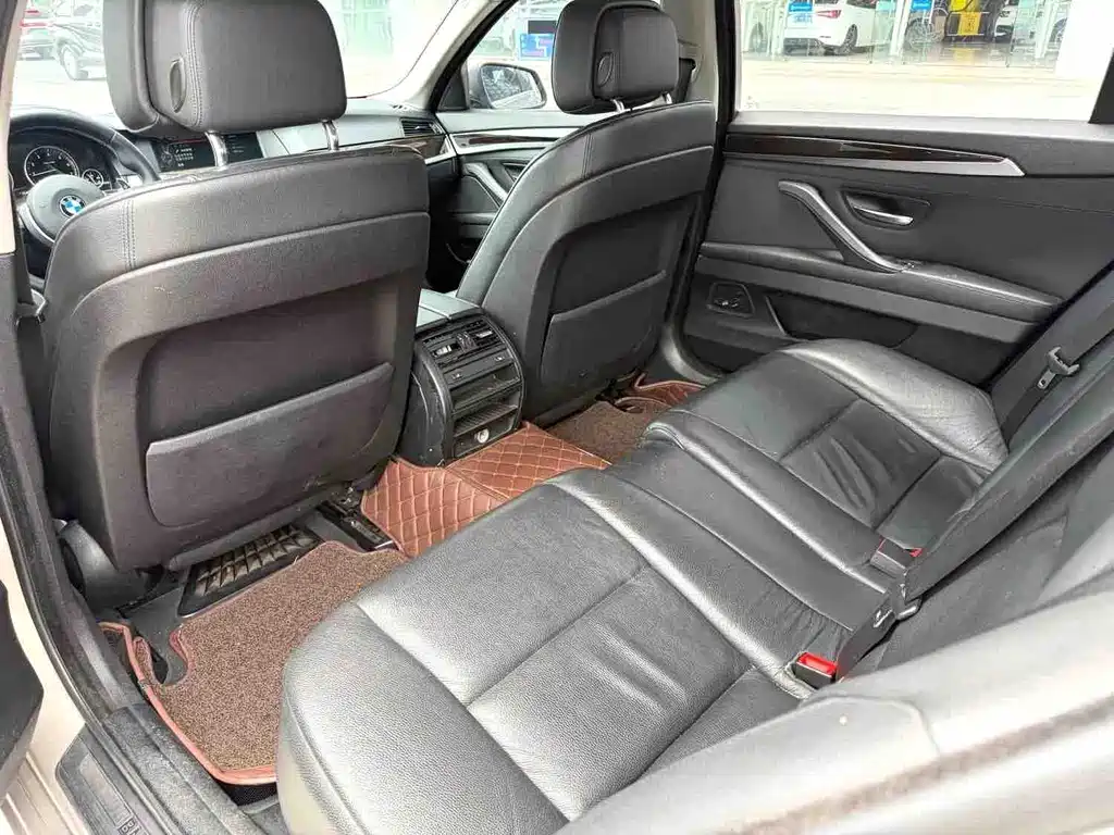 BMW 5 Series 2013 — фото 10