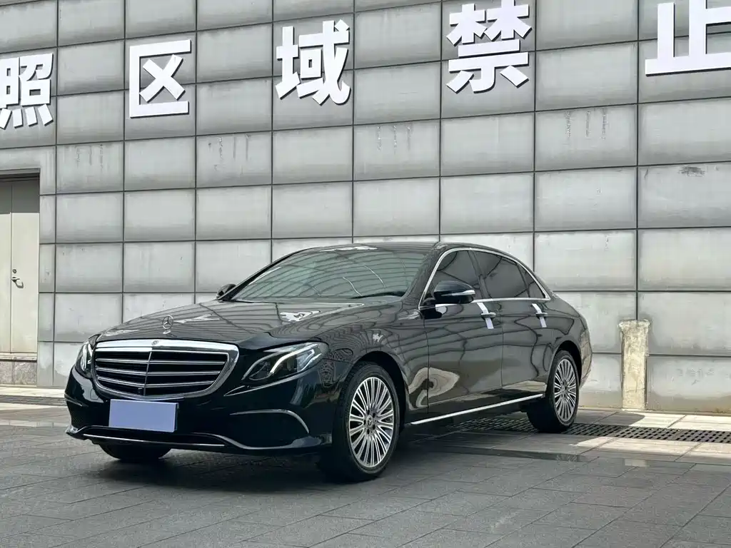Mercedes-Benz E-Class 2019 — фото 1