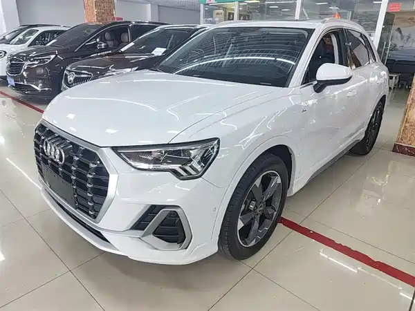 Audi Q3 2021