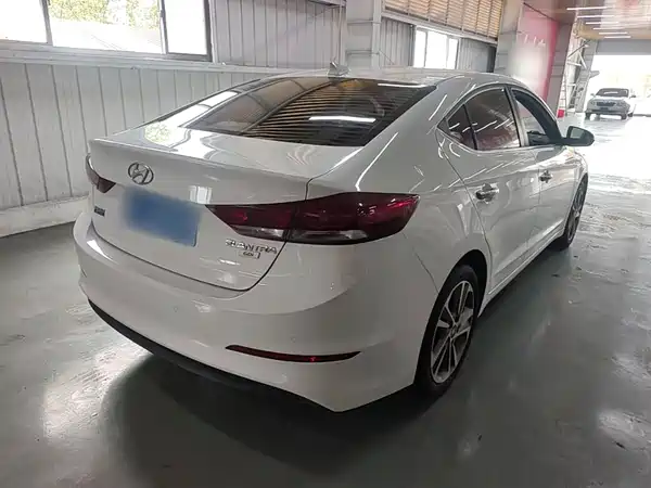Hyundai Celesta 2018
