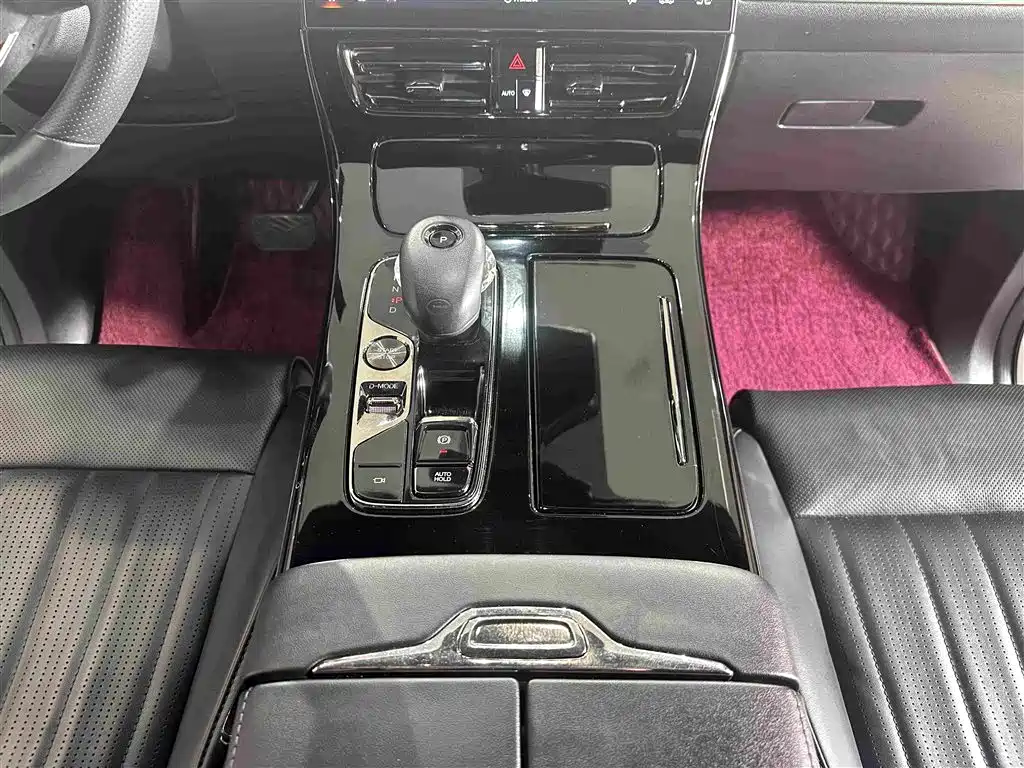 GAC Motor Trumpchi M8 2023 — фото 11