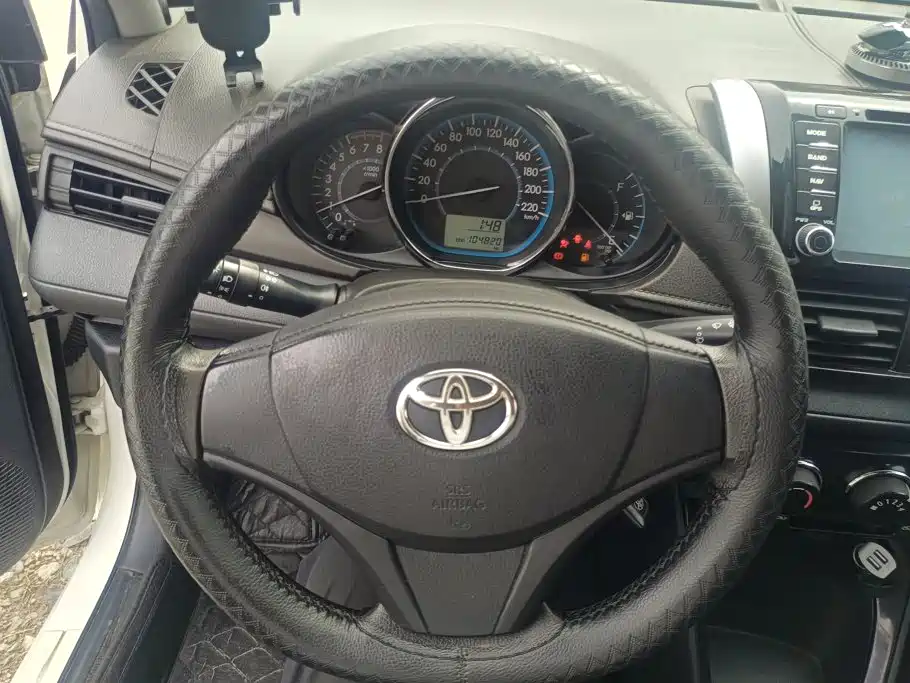 Toyota Vios 2014 — фото 15
