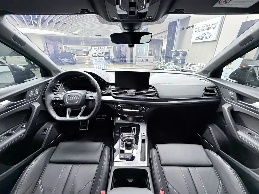 Audi Q5L 2024 — фото 14