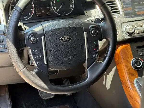 Land Rover Range Rover Sport 2011
