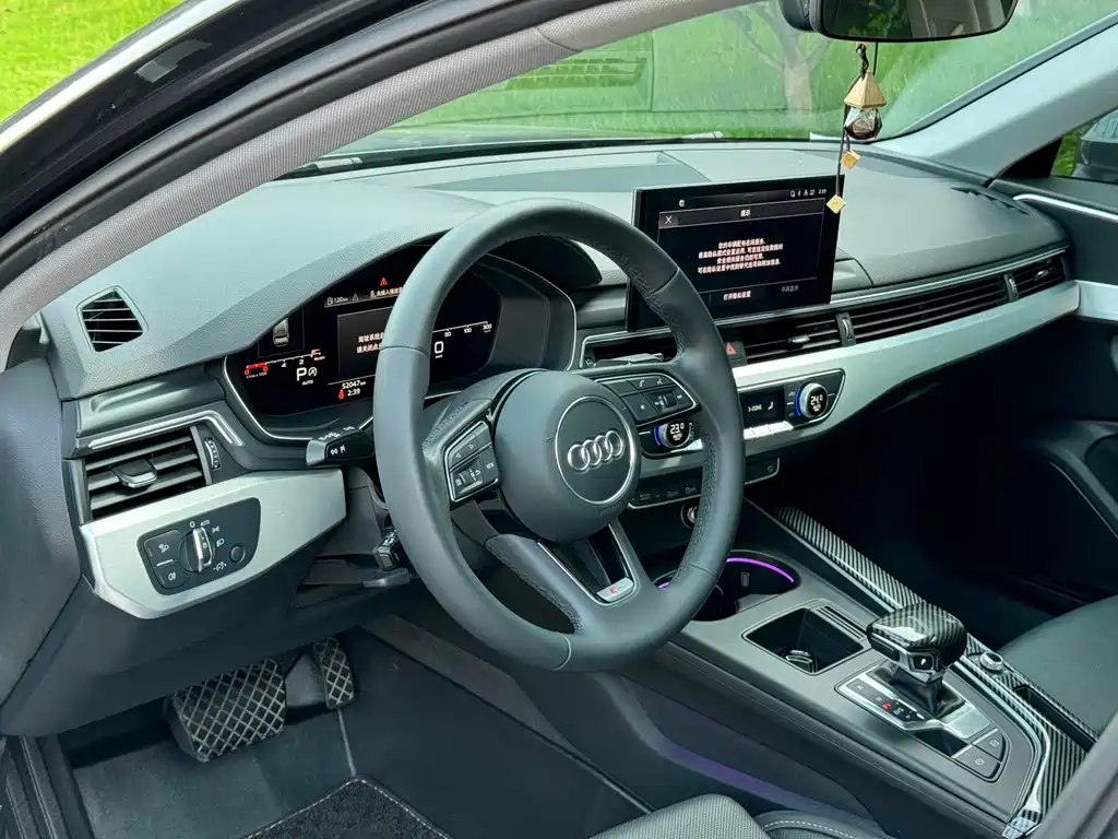 Audi A4L 2023 — фото 4