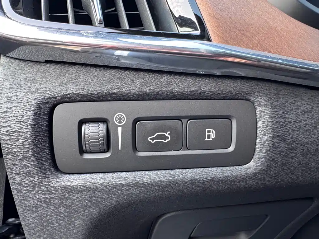 Volvo S90 PHEV 2021 — фото 13