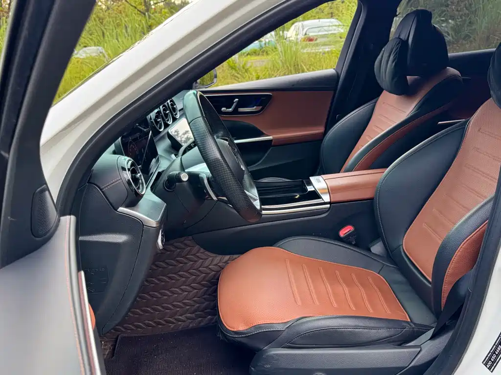 Mercedes-Benz C-Class 2023 — фото 14