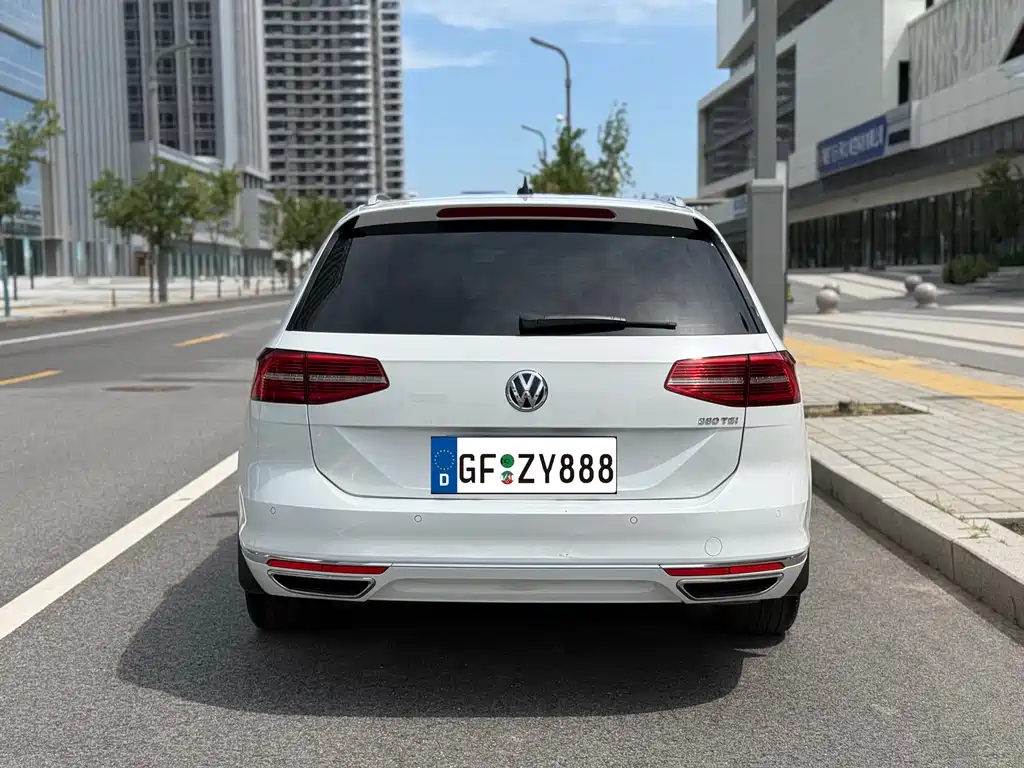 Volkswagen Viloran 2018 — фото 5