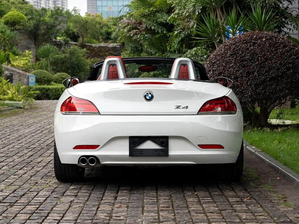 BMW Z4 2014 — фото 9