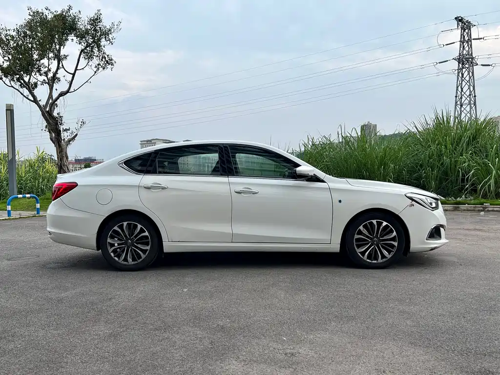 GAC Motor Trumpchi GA6 2016