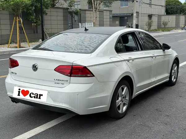 Volkswagen Lamando 2015
