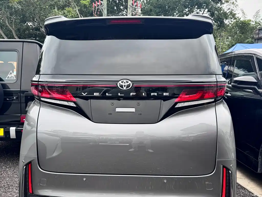 Toyota Vellfire 2026 — фото 3