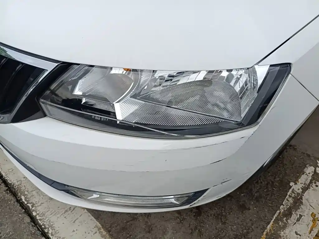 Skoda Rapid Spaceback 2016 — фото 24