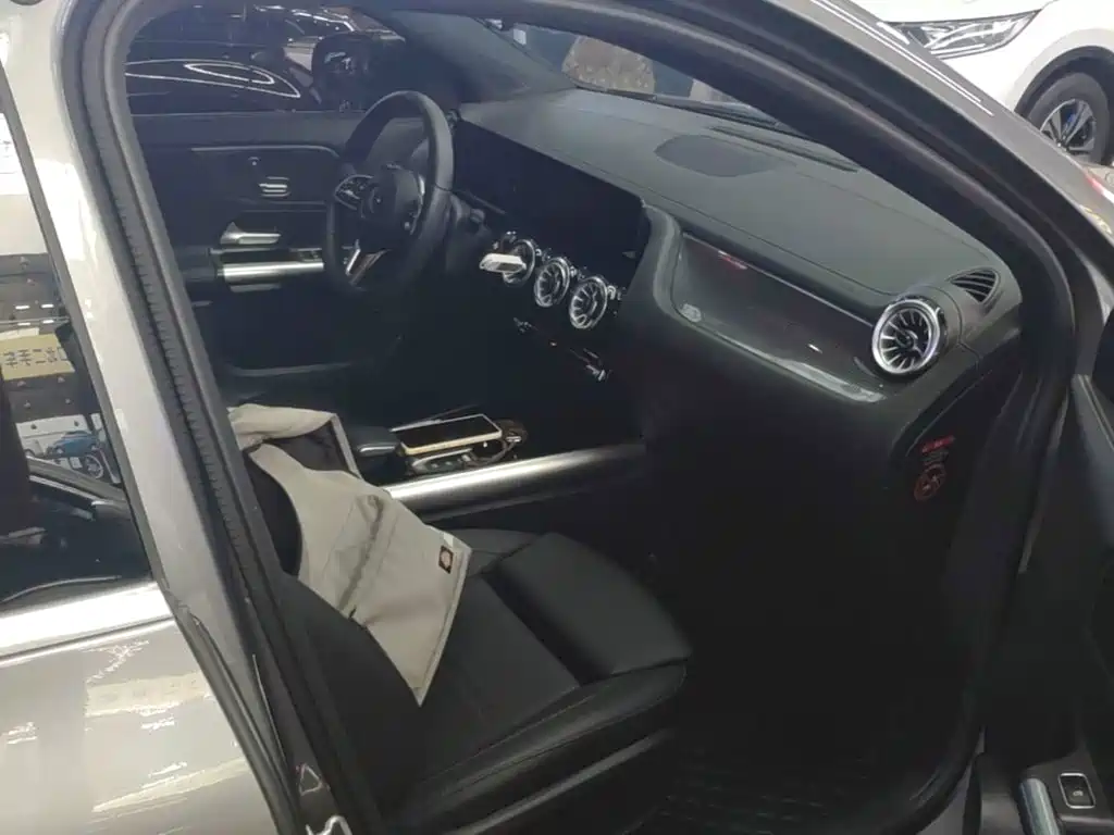 Mercedes-Benz GLA 2023 — фото 25