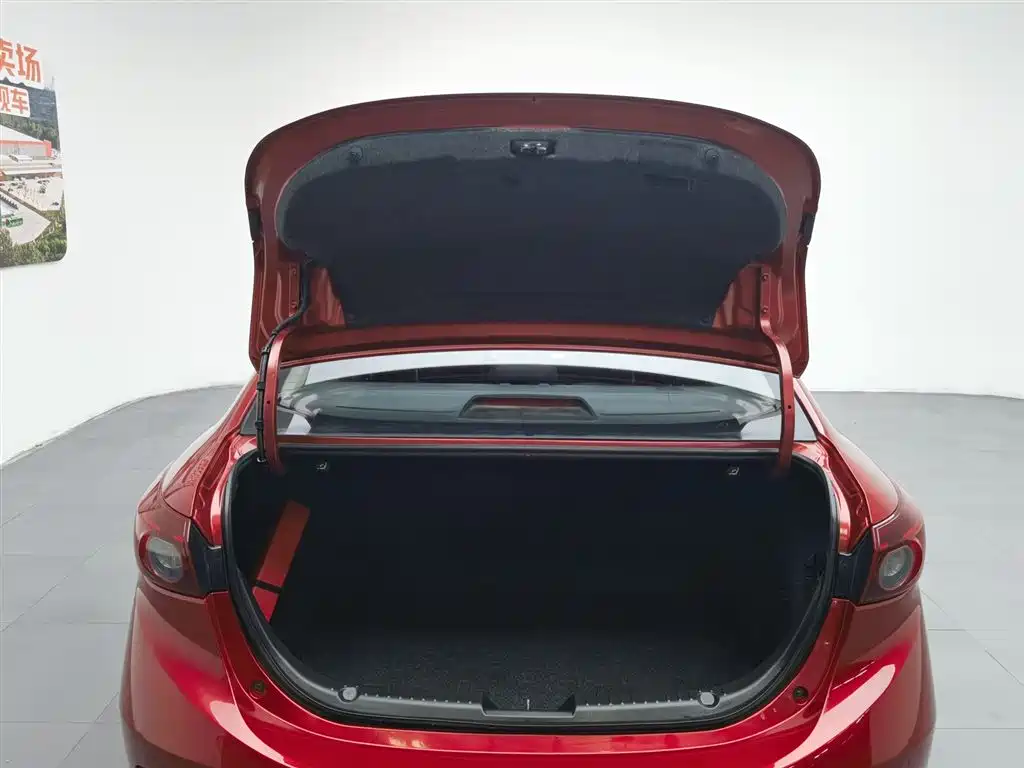 Mazda 3 Axela 2016 — фото 16