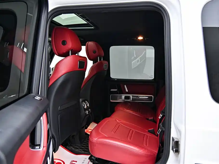 Mercedes-Benz G-Class 2022 — фото 12